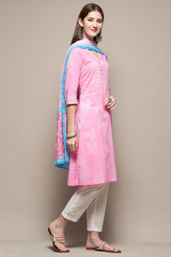 Light Pink Cotton Straight Kurta Palazzo Suit Set image number 6