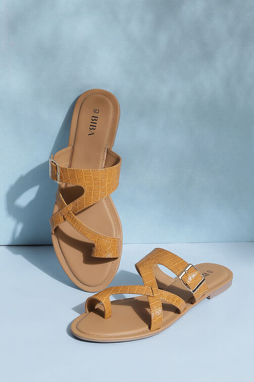 Yellow Pu Ring Toe Sandals image number 0