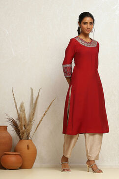 Maroon Solid Festive Straight Kurta image number 4