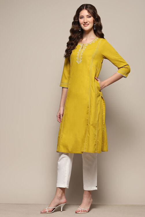 Lime Yellow Cotton Straight Kurta image number 2