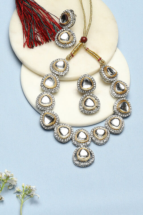 White Brass Necklace Set image number 0