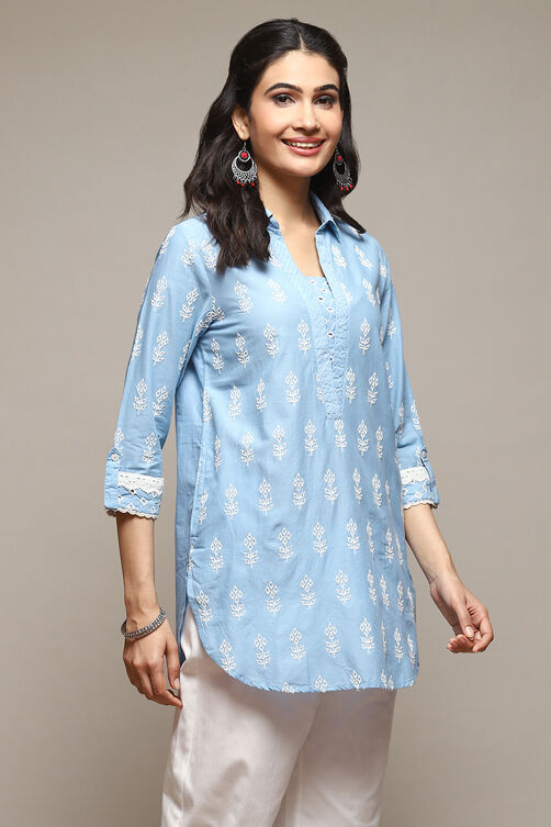 Ice Blue Cotton Embroidered Kurti image number 4