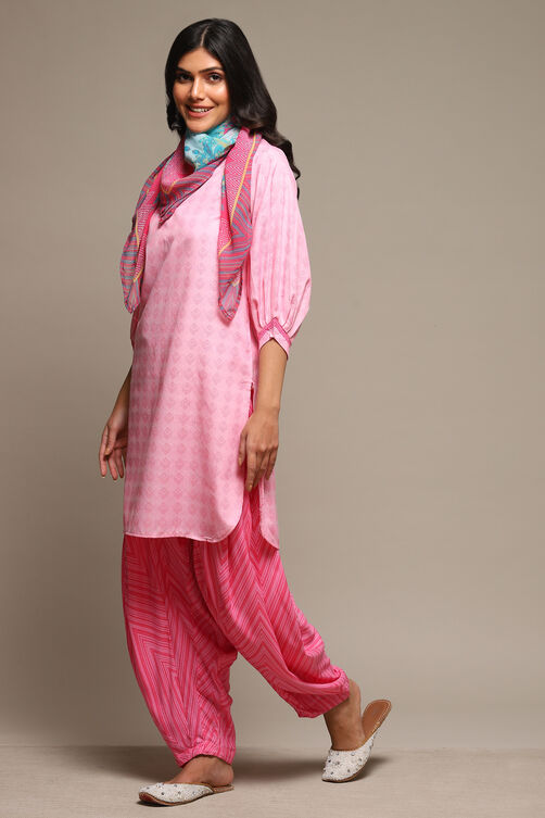 Pink Rayon Straight Kurta Cross Yoke Salwar Suit Set image number 5