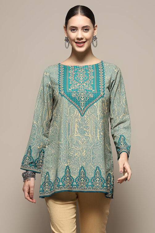 Green and Beige Printed Regular Fit Straight Kurti image number 5