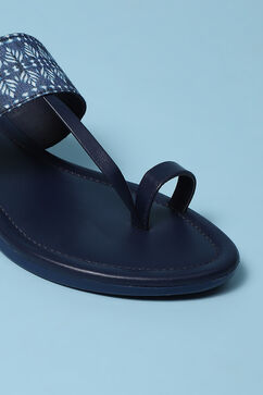 Black Fabric Ring Toe Sandals image number 1