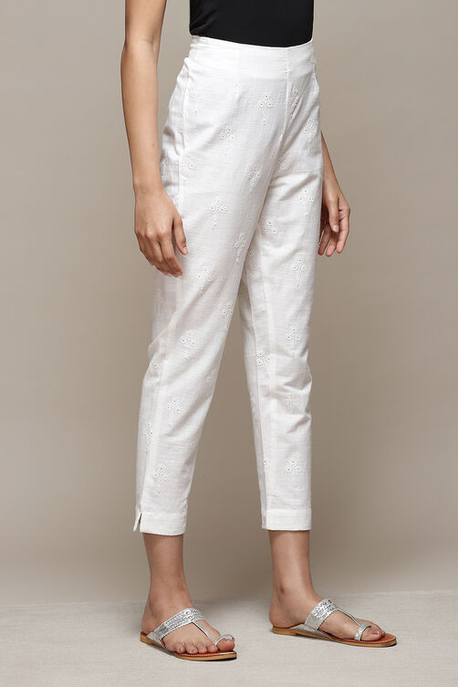 Off White Cotton Embroidered Narrow Pants image number 3