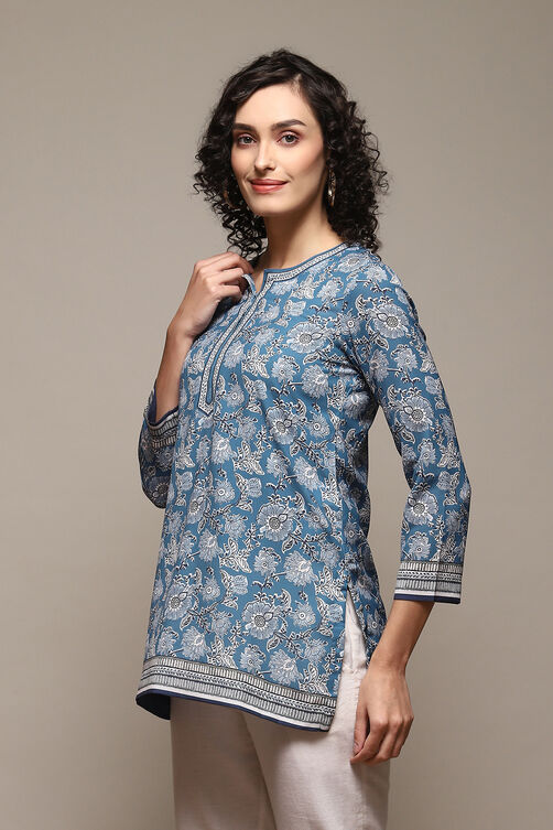 Denim Blue Polyester Straight Printed Kurti image number 2