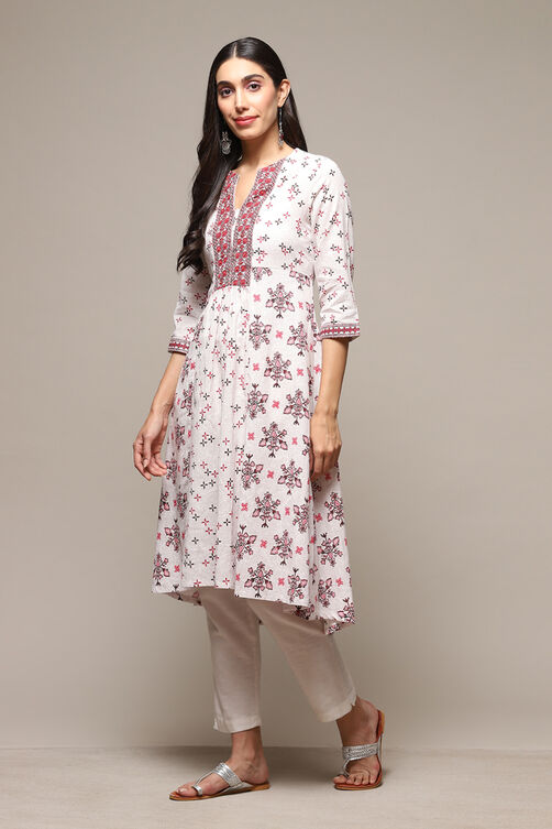 Pink Cotton Blend A-Line Printed Kurta image number 2