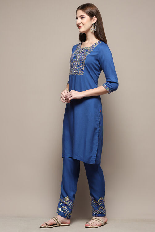 Blue Rayon Straight Kurta Pant 2 Piece Set image number 3