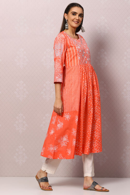 Coral Cotton Flared Printed Kurta image number 3