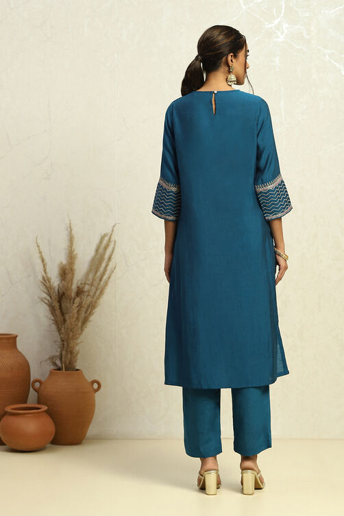 Maroon Solid Festive Straight Kurta image number 3