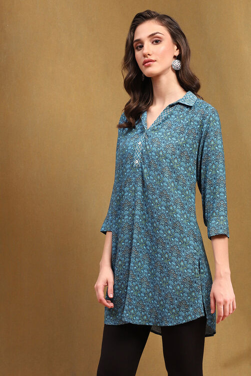 Blue & Green Rayon Printed Straight Shirt image number 2