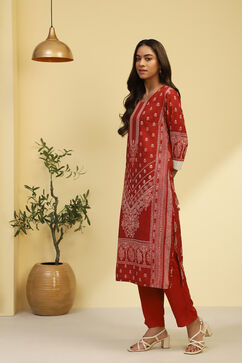 Rust Crepe Printed Straight Kurta image number 2