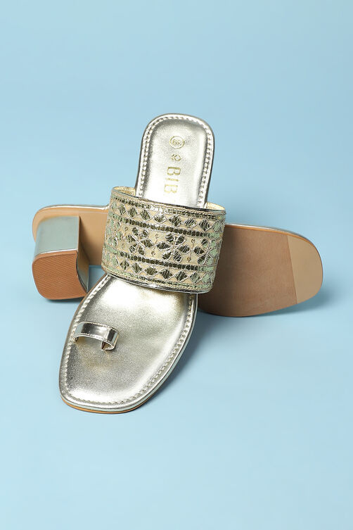 Gold Embroidered Ring Toe Sandals image number 3