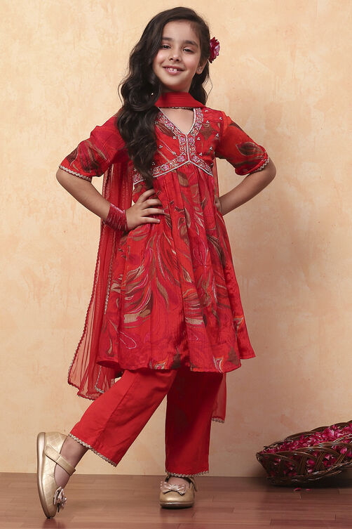 Red Polyester Blend Gathered Suit Set image number 6