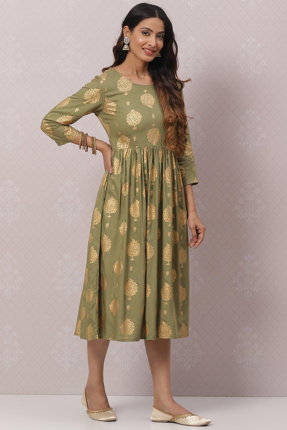 Mehandi Green Rayon Flared Printed Kurta image number 4