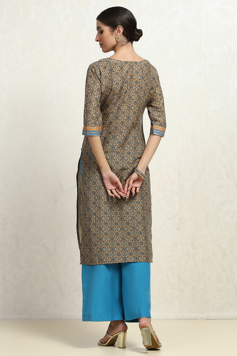 Blue and Beige Cotton Handloom Unstitched Suit Set image number 5