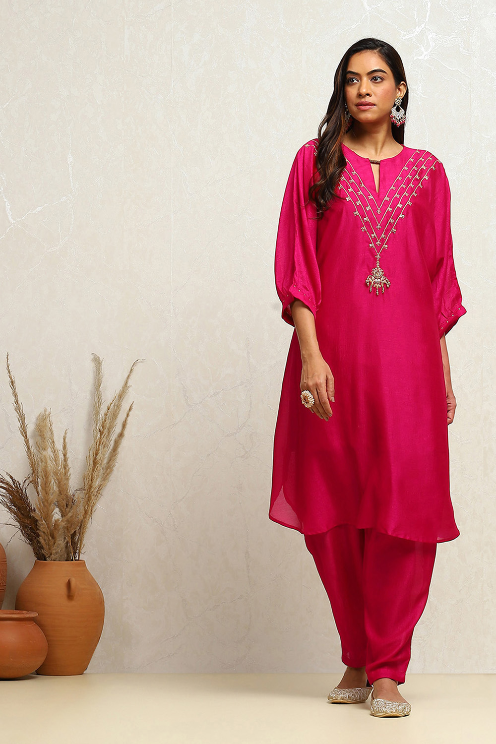 Fuchsia Solid Festive Straight Kurta Set image number 6