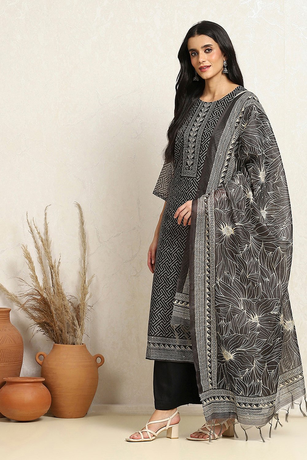 Black Chanderi Katha Work Unstitched Suit Set image number 4