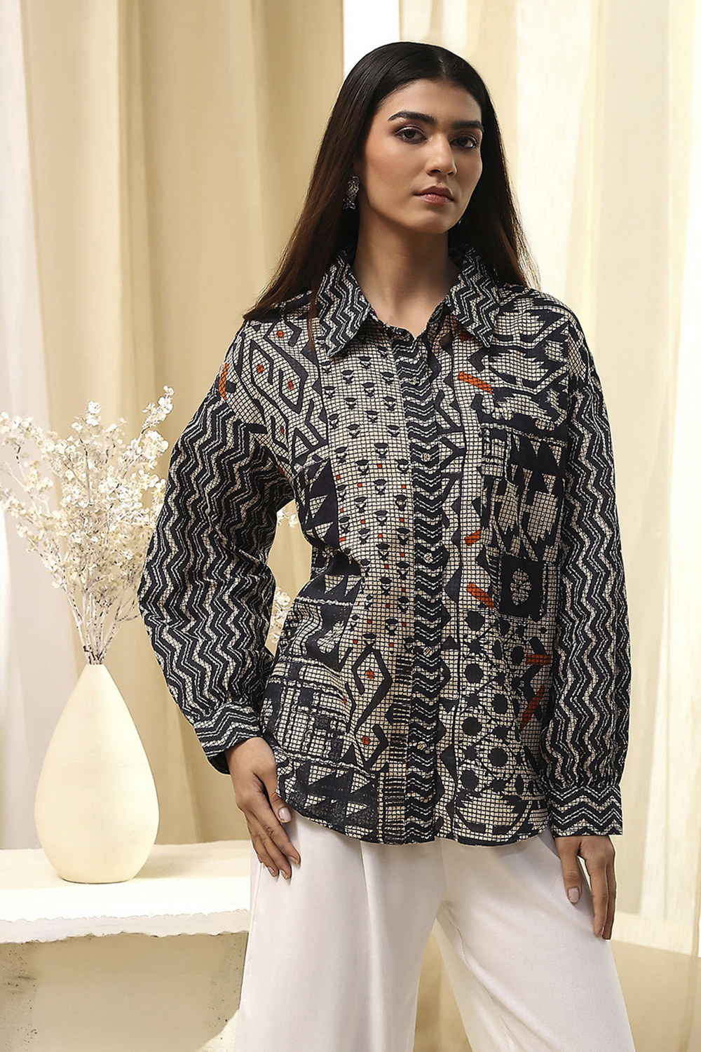 Black Cotton Straight Printed Shirt image number 5