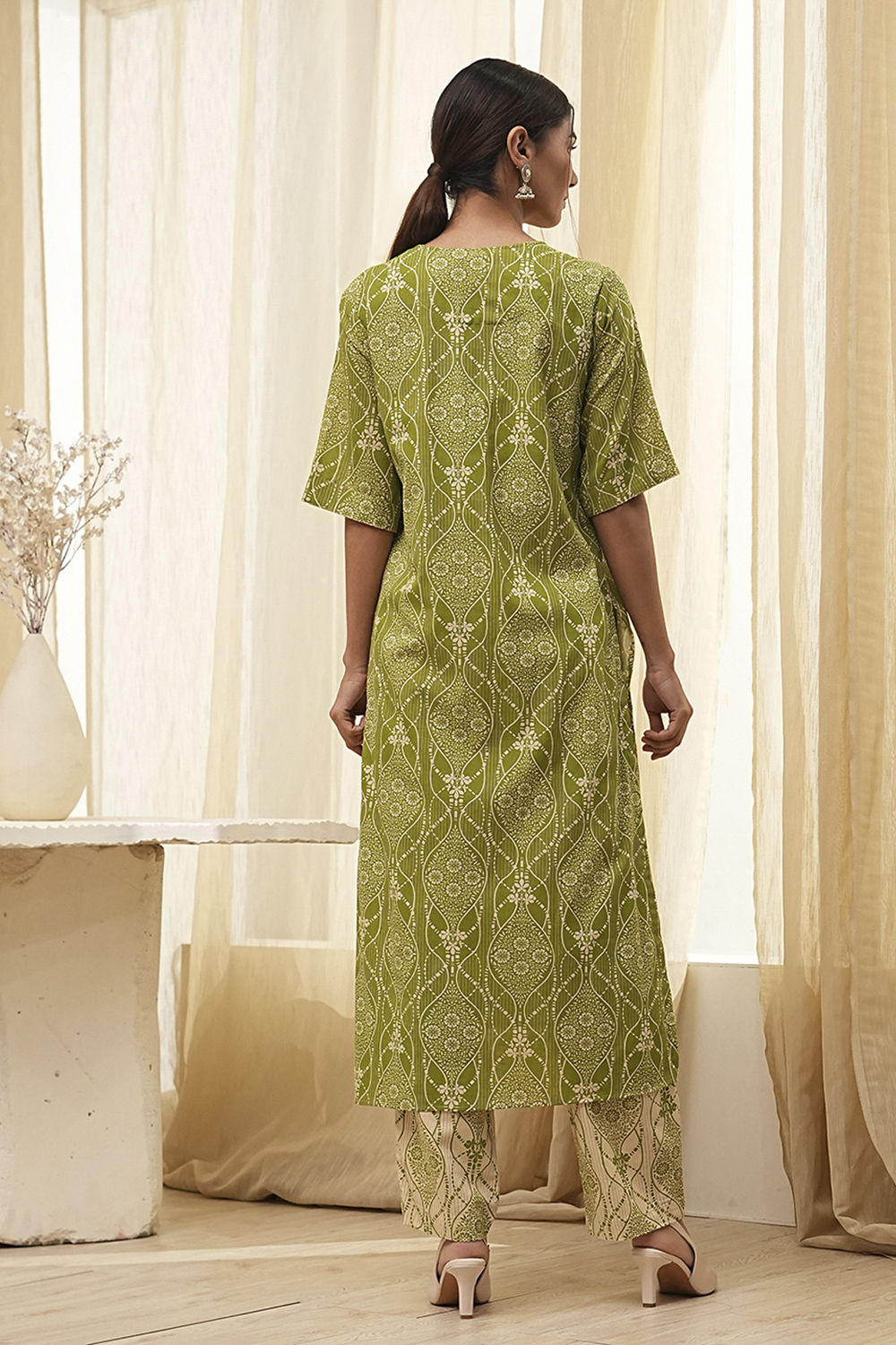 Black and Beige Printed Straight Kurta Set image number 4