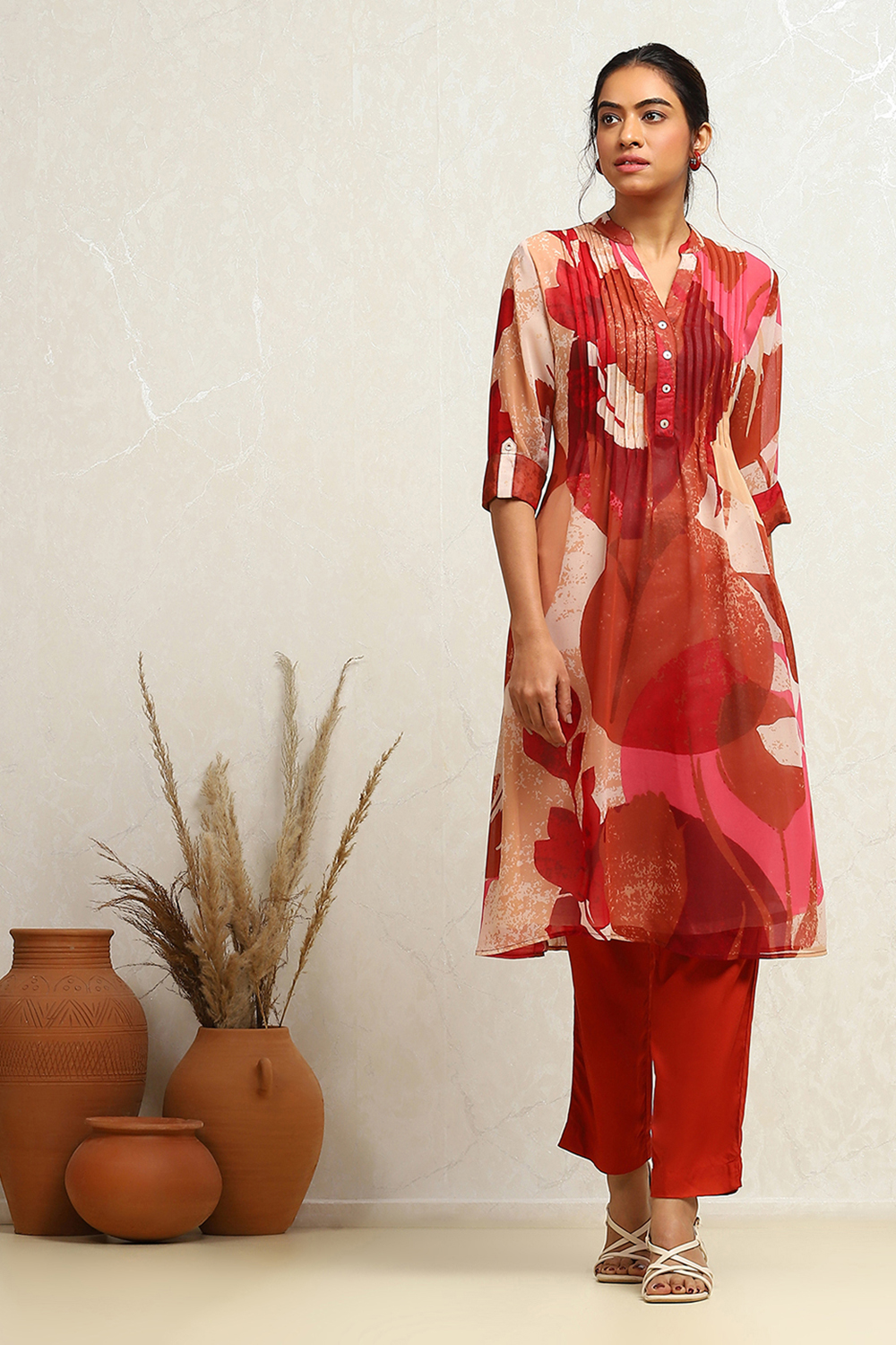 Pink Georgette Floral Printed Pleated A-Line Kurta image number 5