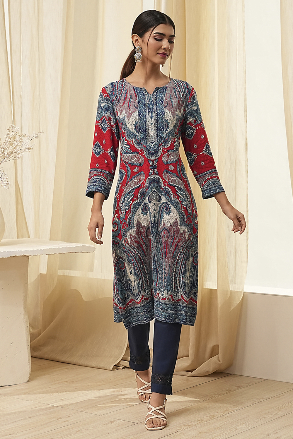 Red and Blue Printed Straight Kurta image number 1