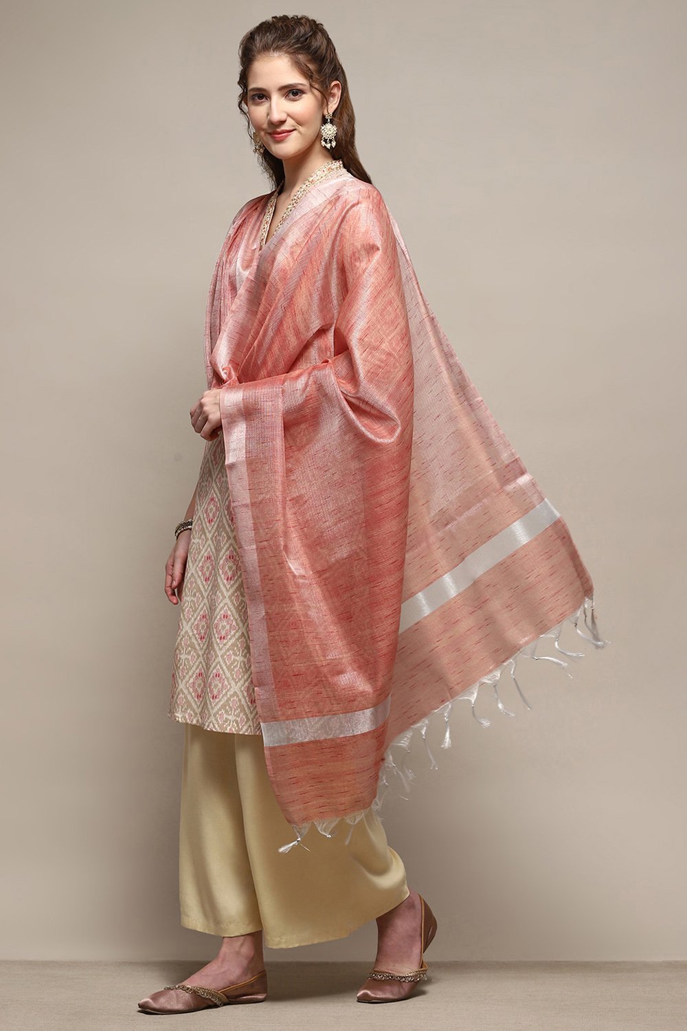 Rose Pink Yard-Dyed Dupatta image number 3