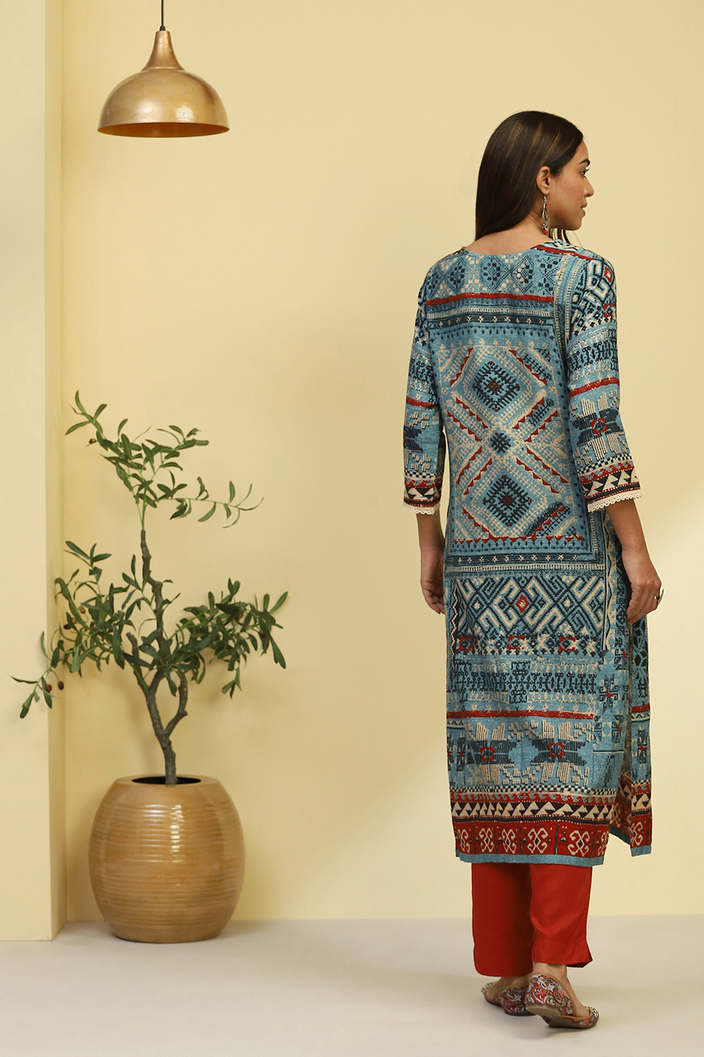 Blue Geometric Printed Straight Kurta image number 3