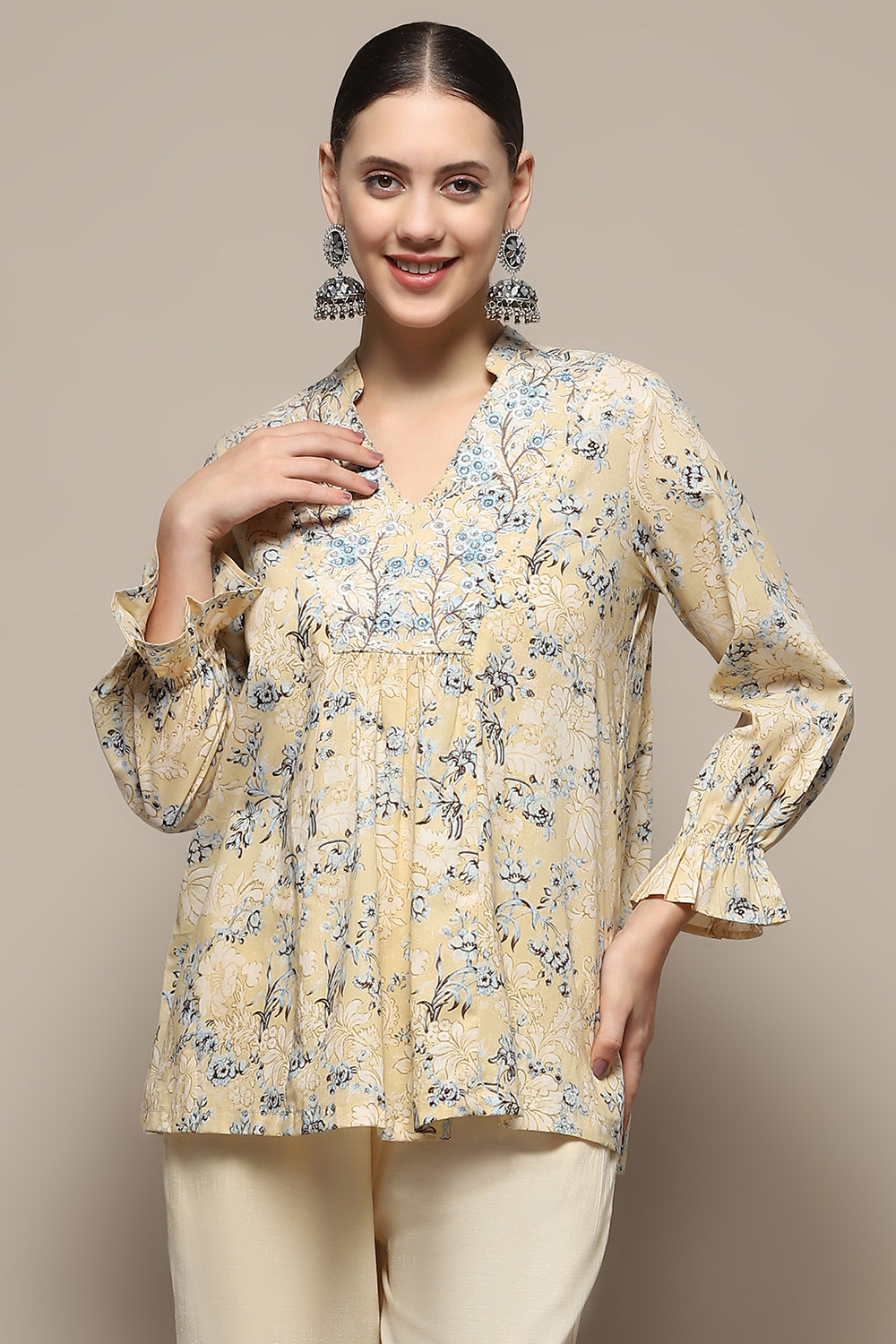 Beige Cotton Floral Printed A-Line Kurti image number 6