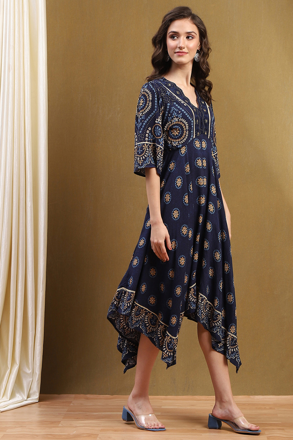 Blue Rayon Flared Kurta image number 4