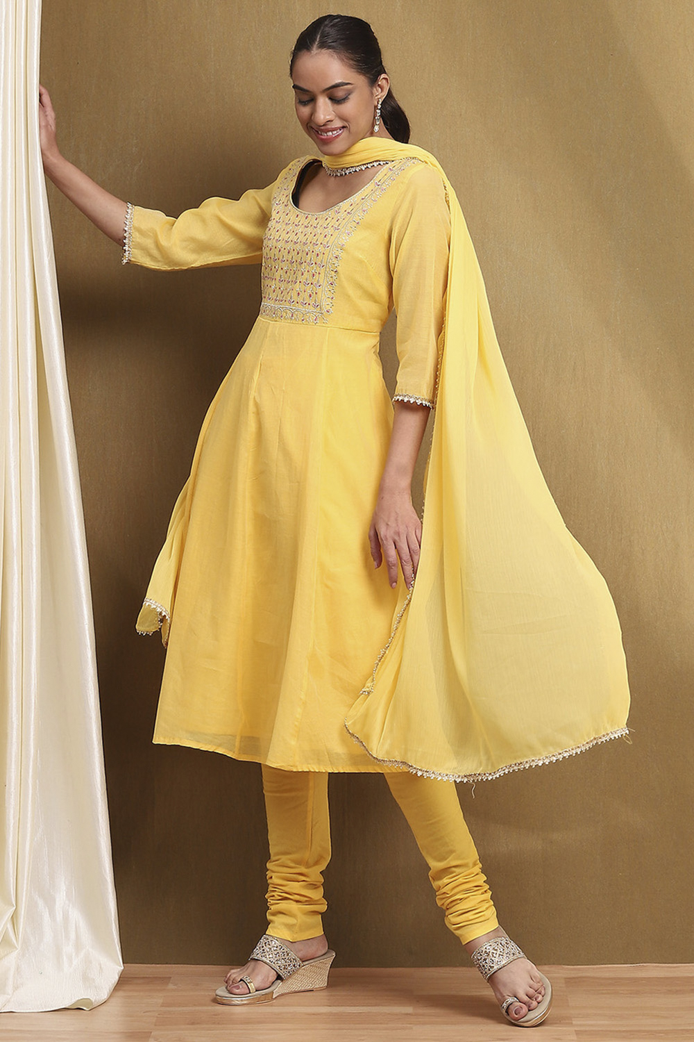 Yellow Embroidered Anarkali Suit Set image number 0