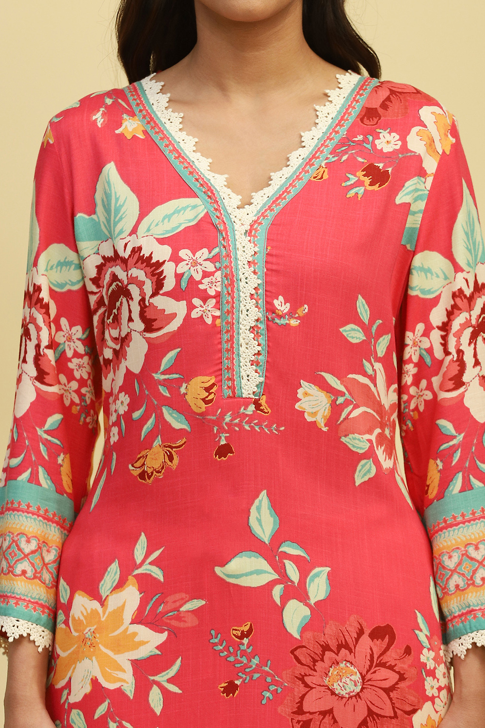 Pink Floral Printed Straight Kurta image number 1