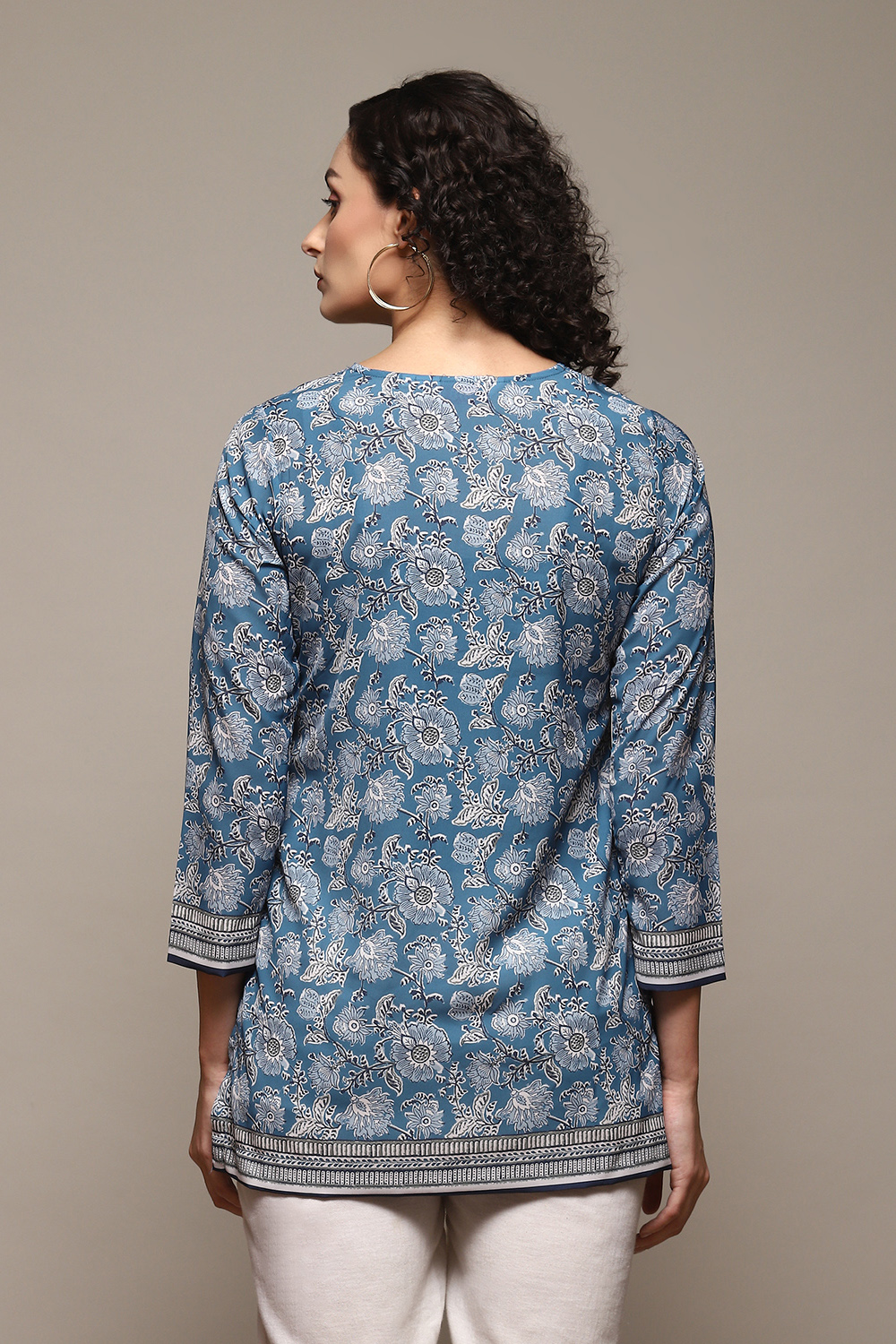 Denim Blue Polyester Straight Printed Kurti image number 4