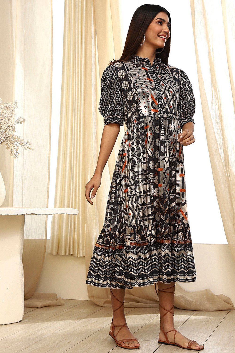 Black and Beige Cotton Printed Tiered Dress image number 4