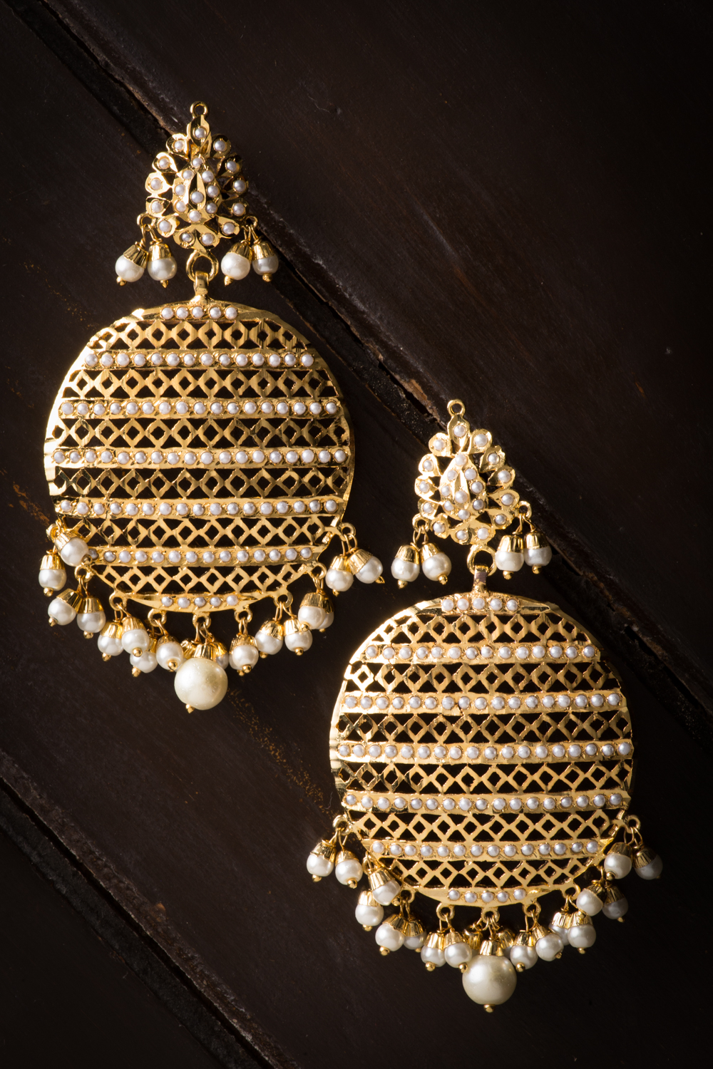 Stunning Gold And Pearl Chandeliar Earrings image number 0