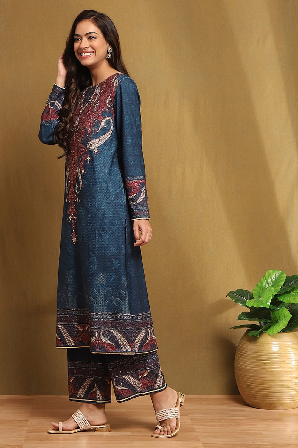 Teal Printed Straight Winter wear Kurta Set image number 3