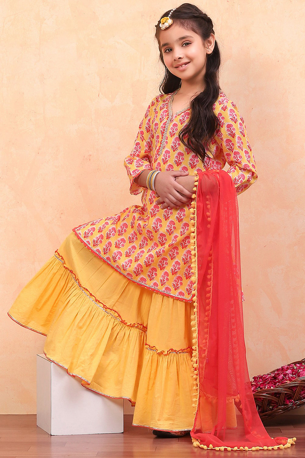 Yellow Cotton Floral Printed Straight Suit Set image number 0