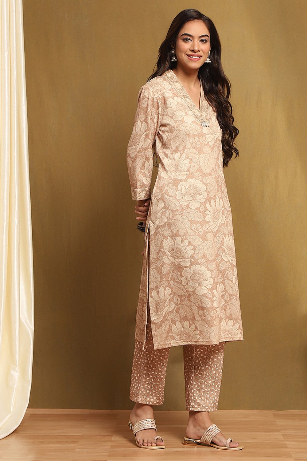 Beige Polyester Blend Straight Kurta Pants Set image number 5