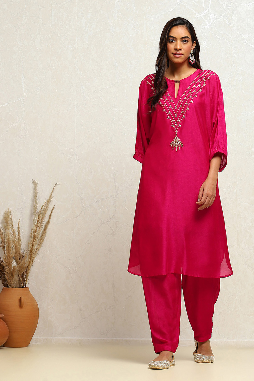 Fuchsia Solid Festive Straight Kurta Set image number 0