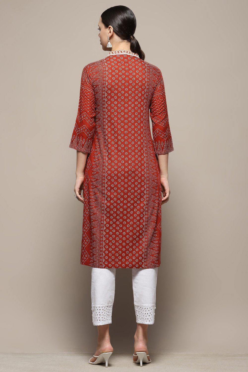 Cream-coloured Printed Regular Fit Straight Kurta image number 4