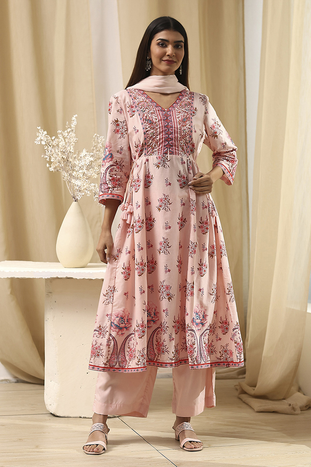 Peach-Colored Cotton Floral Flared Suit Set image number 6