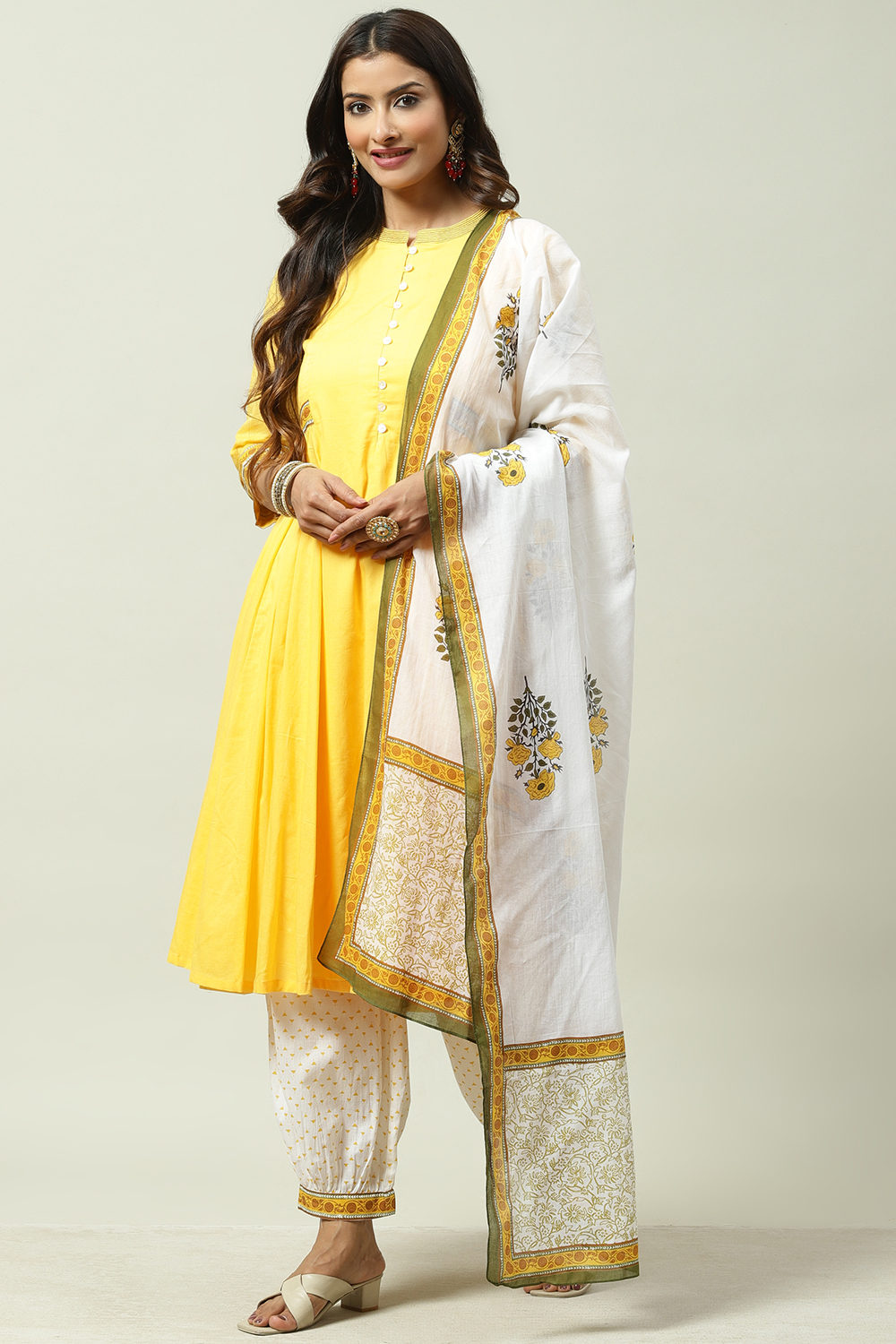 Yellow Cotton Flared Kalidar Kurta Slim Pant Suit Set image number 5