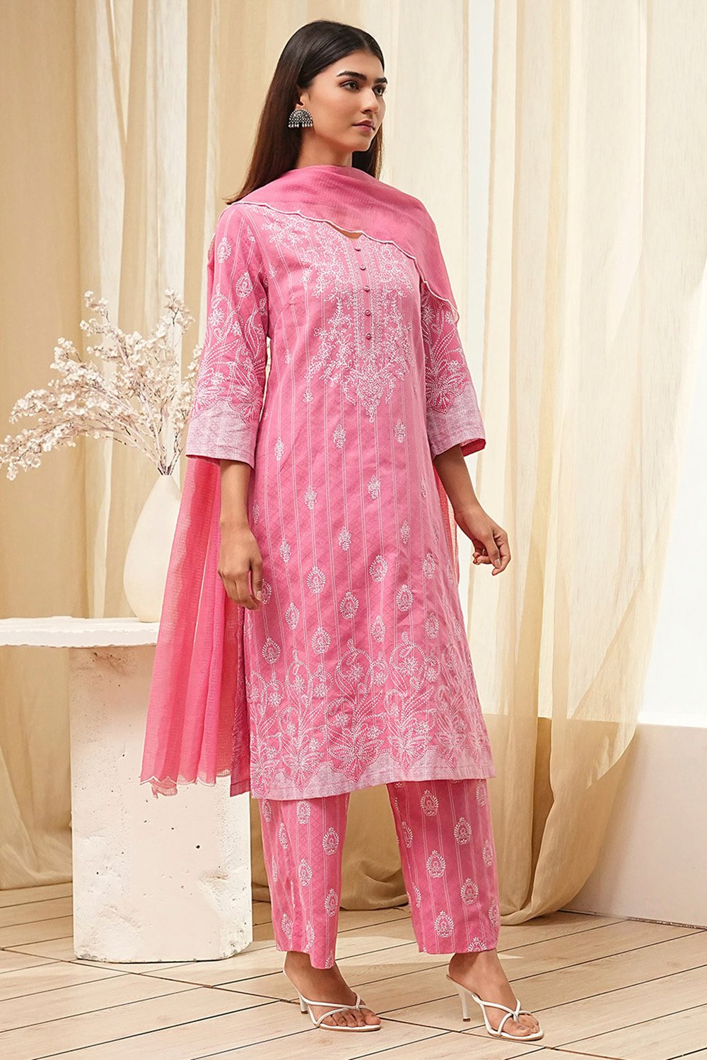 Pink Cotton Straight Suit Set image number 5