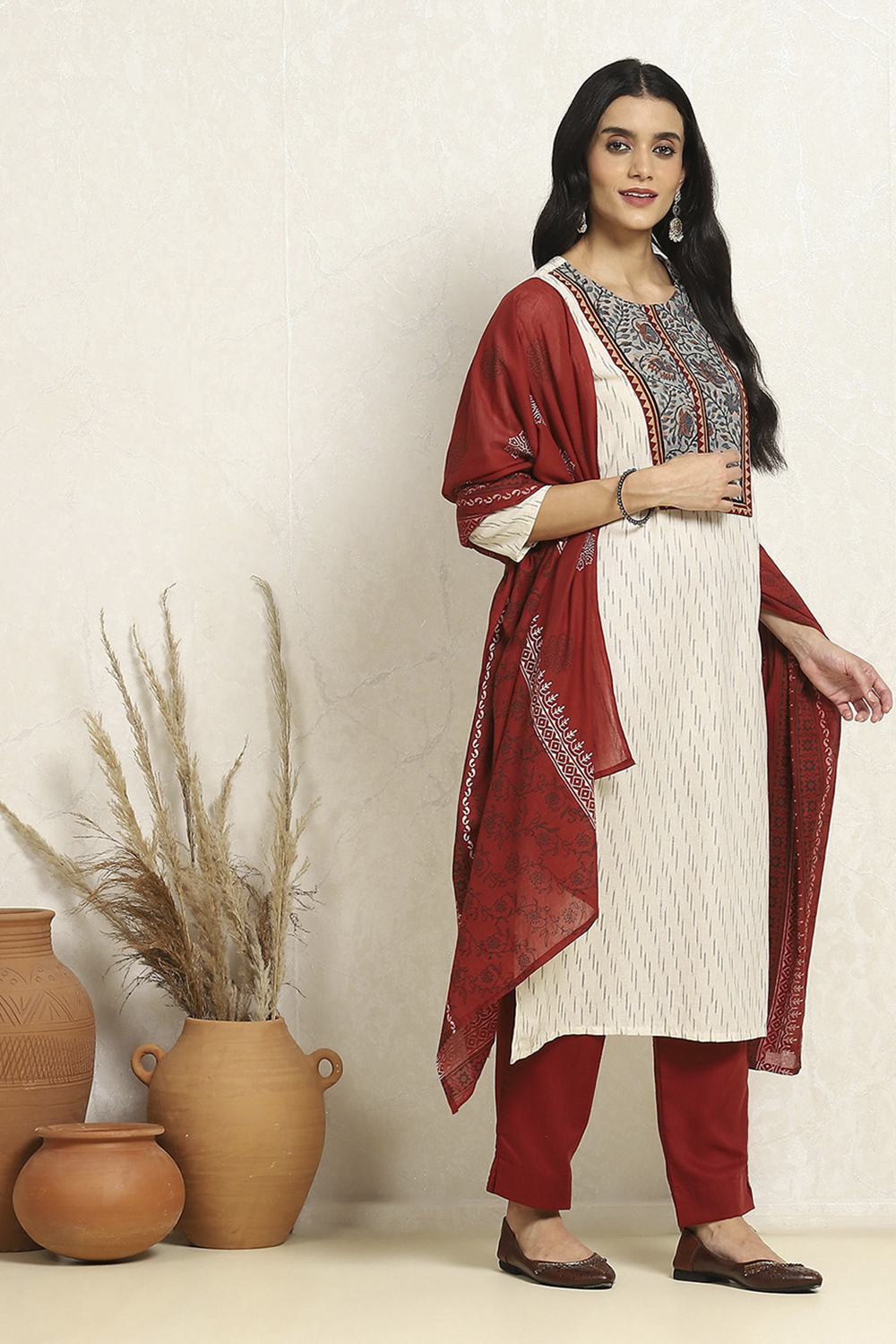 Off-white and Maroon Cotton Printed Unstitched Suit Set image number 6