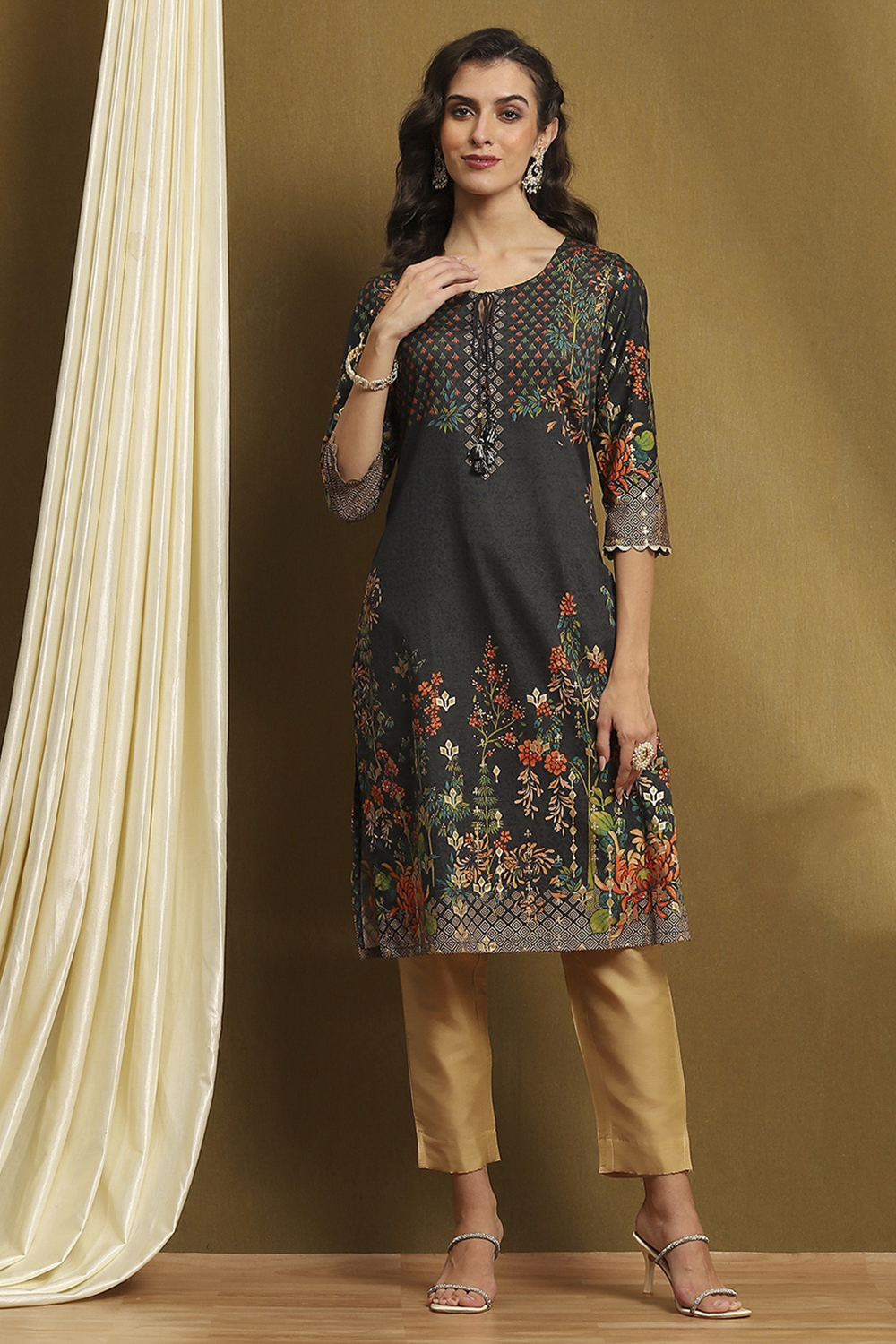 Black Cotton Straight Kurta image number 4