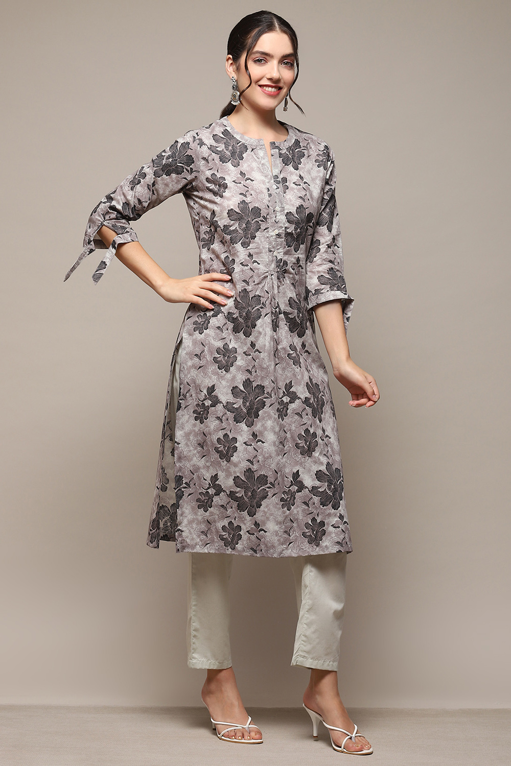 Charcoal Cambric Narrow Kurta Pant Suit Set image number 5