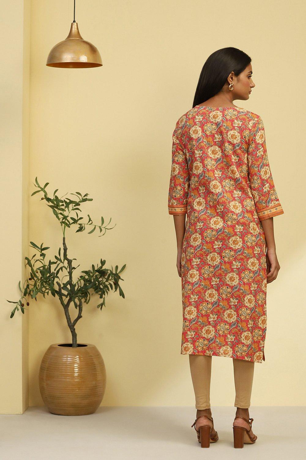 Pink Cotton Floral Printed Straight Kurta image number 3