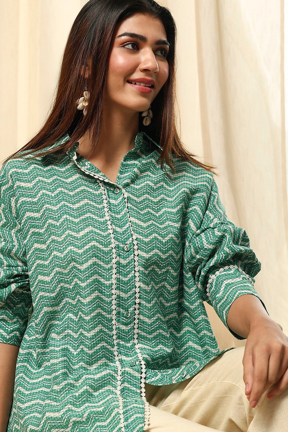 Green Cotton Printed Shirt image number 6