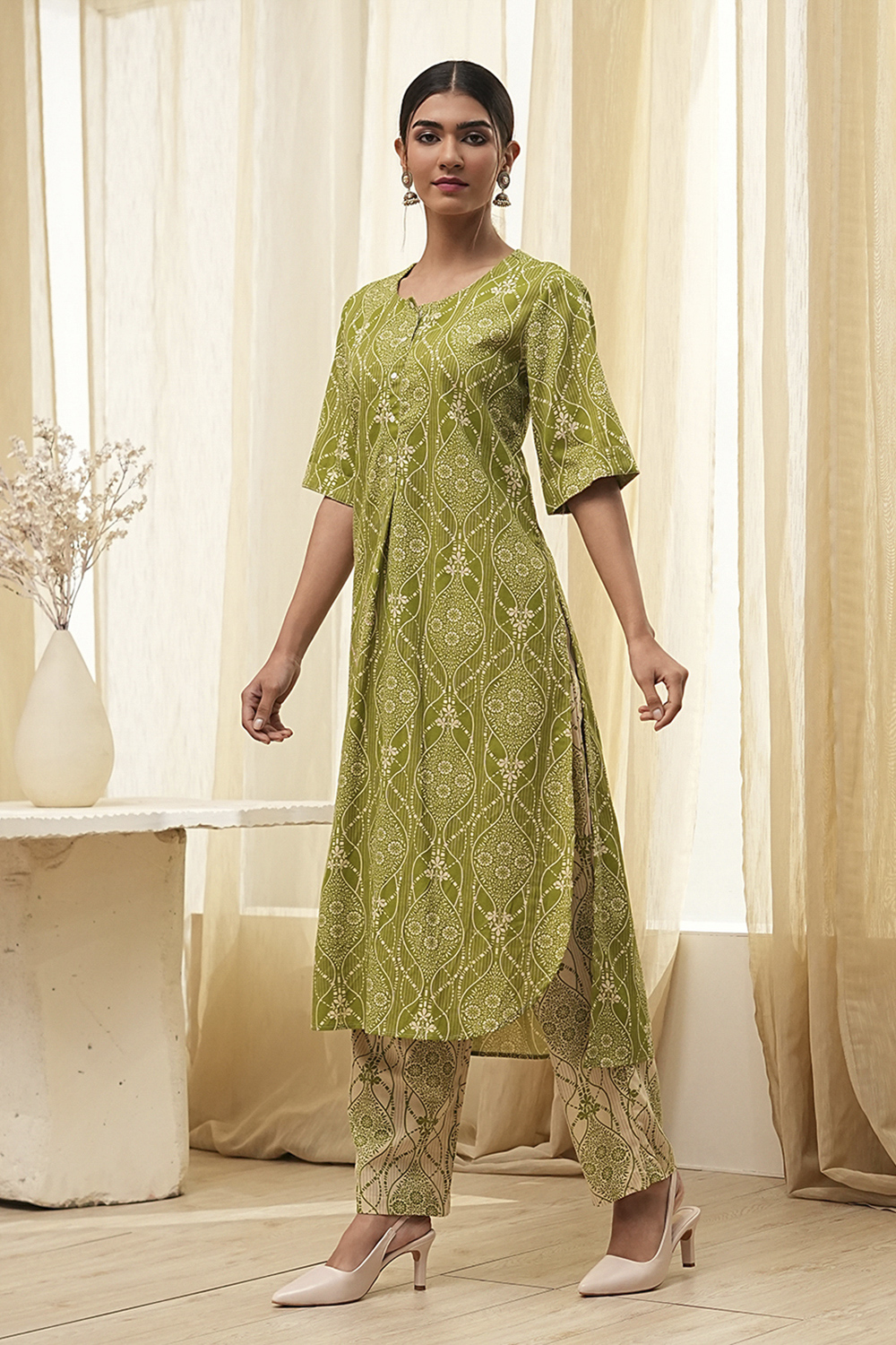 Black and Beige Printed Straight Kurta Set image number 3